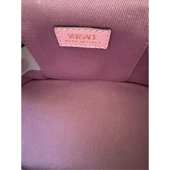 Versace - Picture 6 of 9